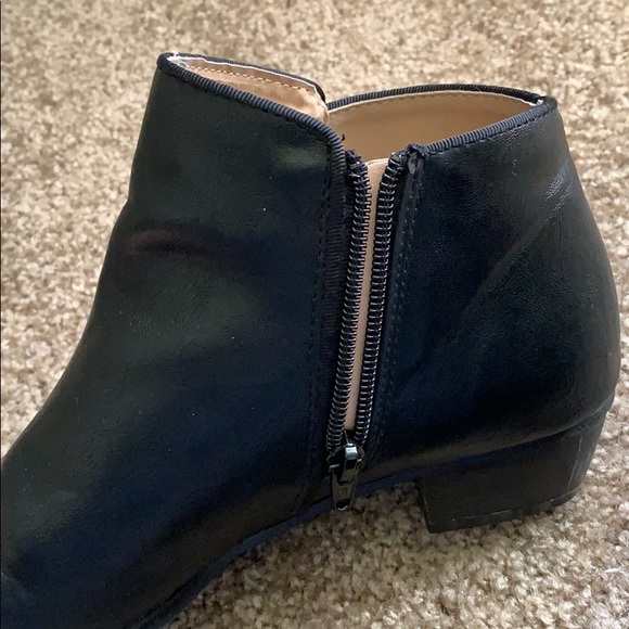 Chase+Chloe black ankle boots - Picture 4 of 8